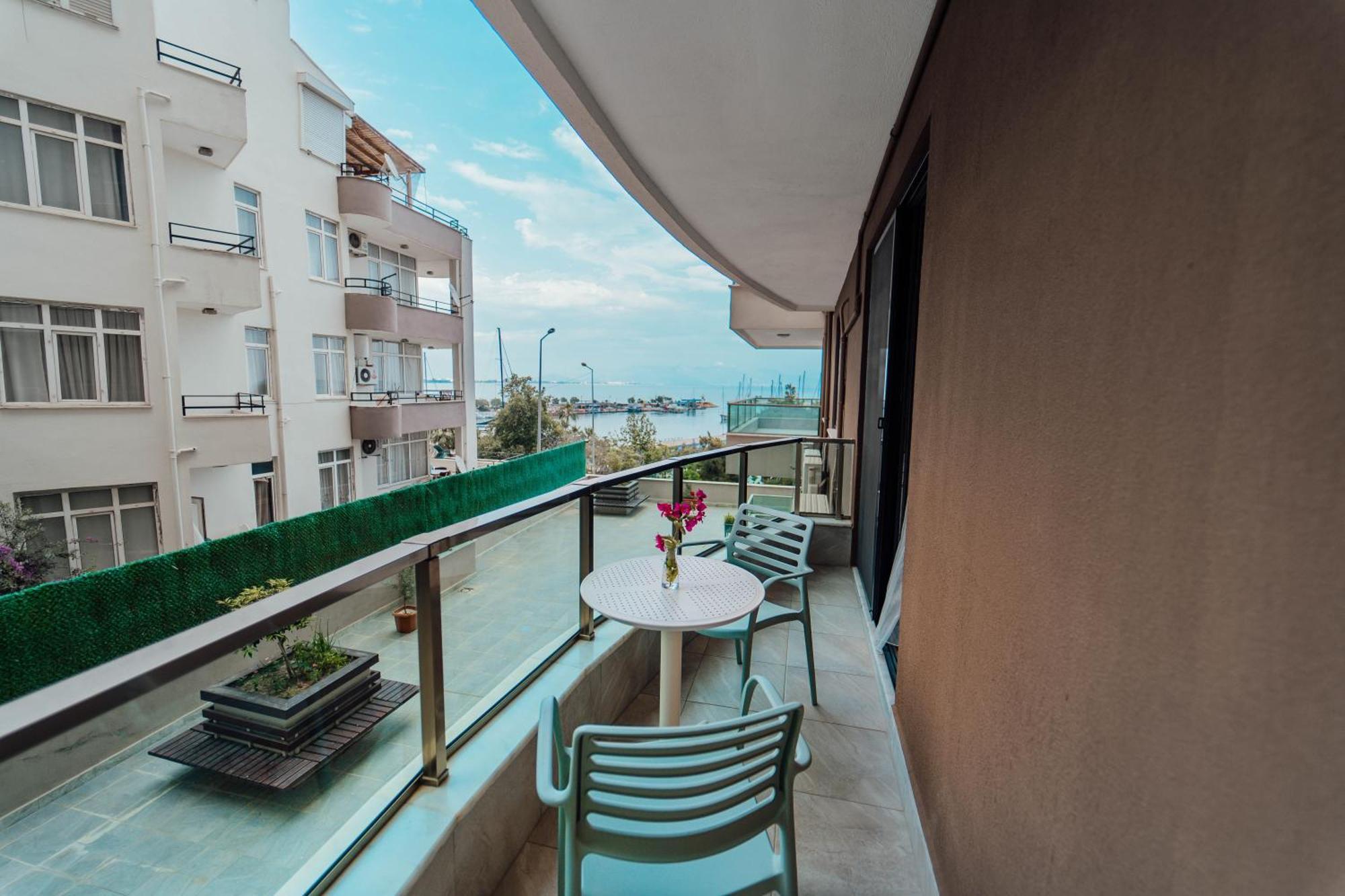 Fortunella Suites Finike Luaran gambar