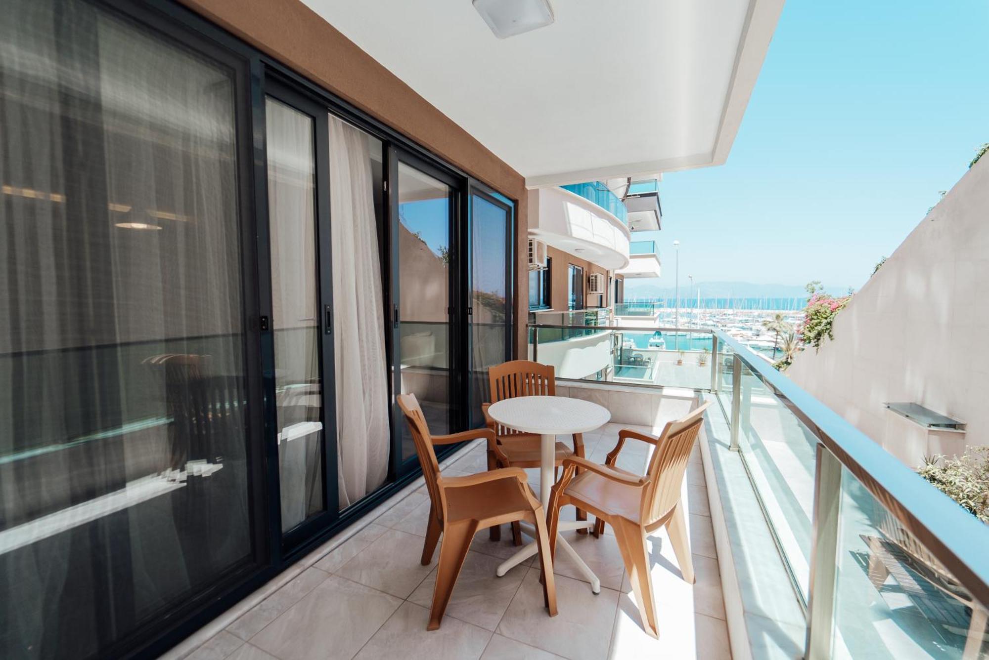 Fortunella Suites Finike Luaran gambar